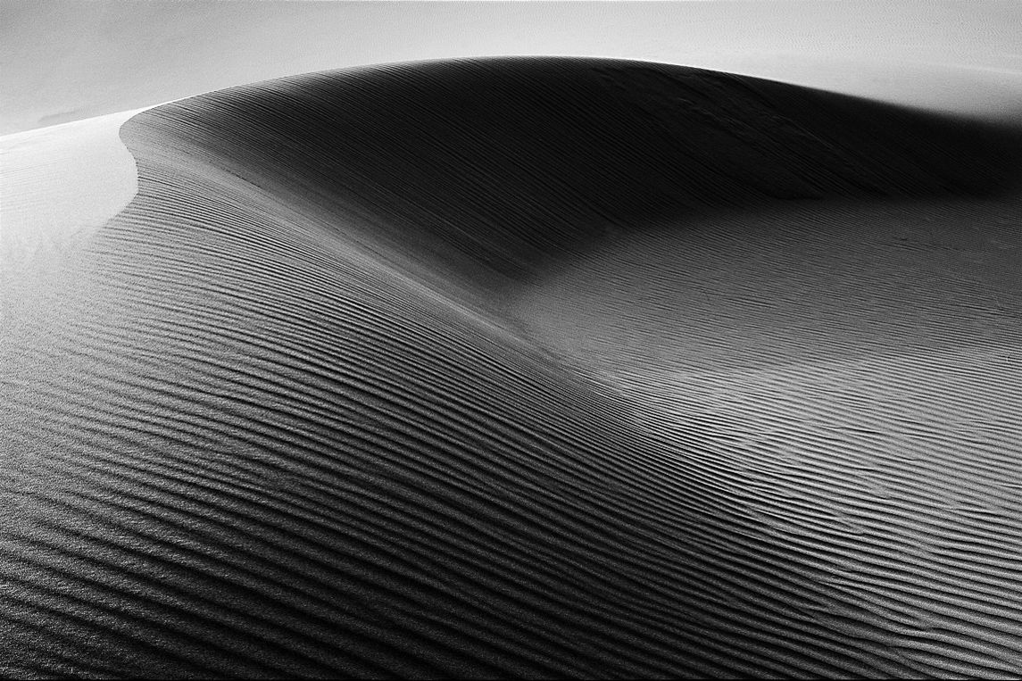Crescentic, ESSENTIA Series, Nik Barte