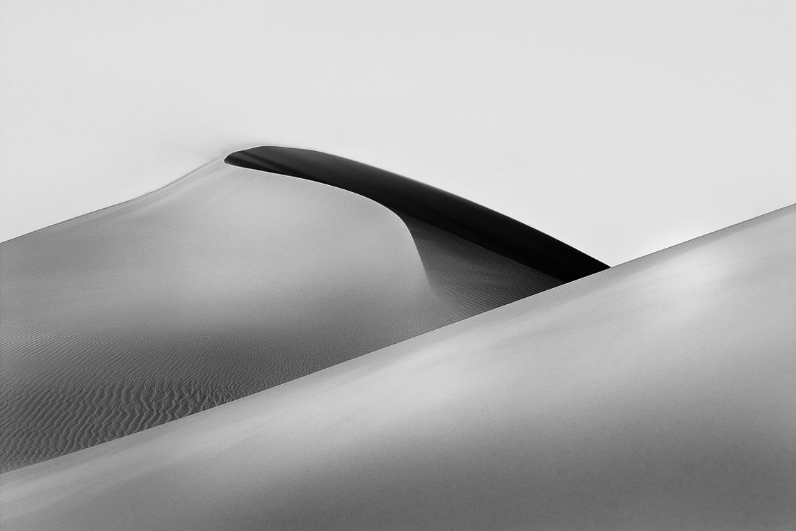 Desert Travels in Waves, ESSENTIA Series, Nik Barte